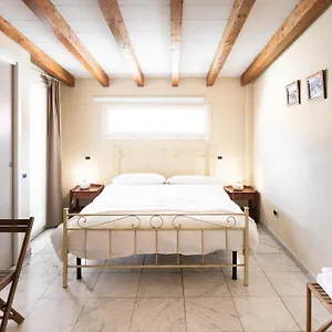 Residenza Marina Bed & Breakfast Marina Di Carrara